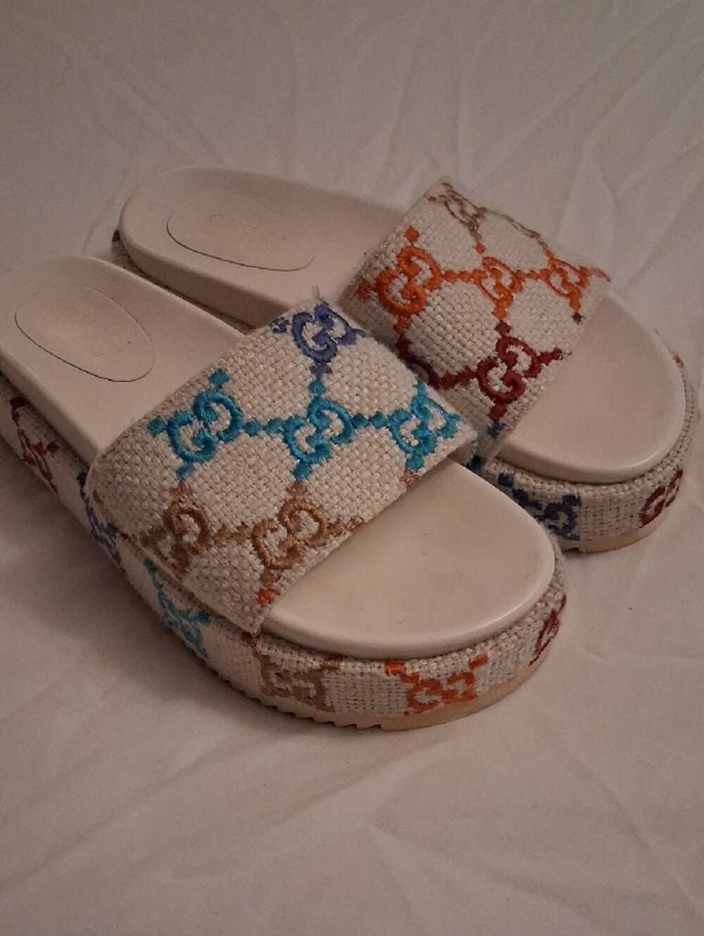 FAUX Gucci Women's Multicolor GG Embroidered White Slide SLIDES - Picture 5 of 5